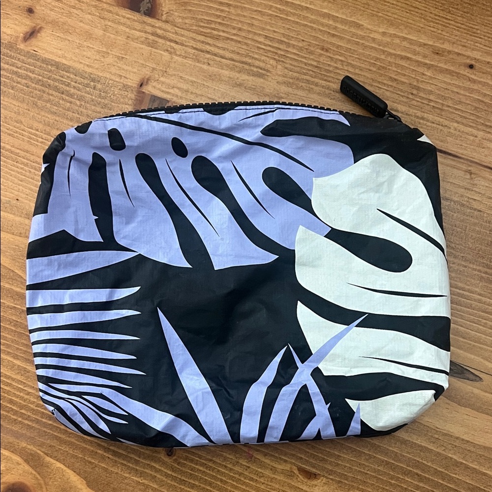 Tropical Leaf Print Water Resistant zipper Pouch